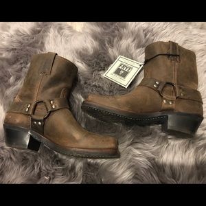 Frye women’s harness square toe short boot